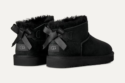 UGG Ultra Mini Bailey Bow Boot - Black