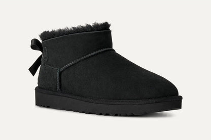 UGG Ultra Mini Bailey Bow Boot - Black