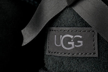 UGG Ultra Mini Bailey Bow Boot - Black