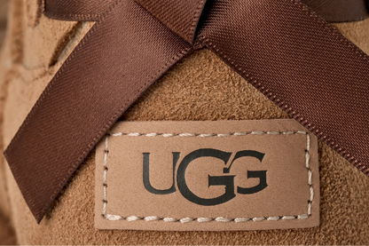 UGG Ultra Mini Bailey Bow Boot - Chesnut