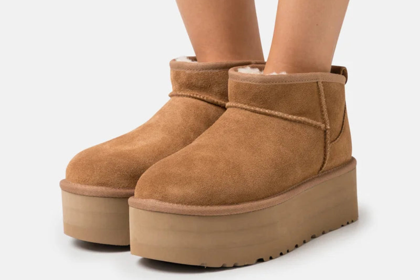 UGG Classic Ultra Mini Platform Boot – Chestnut